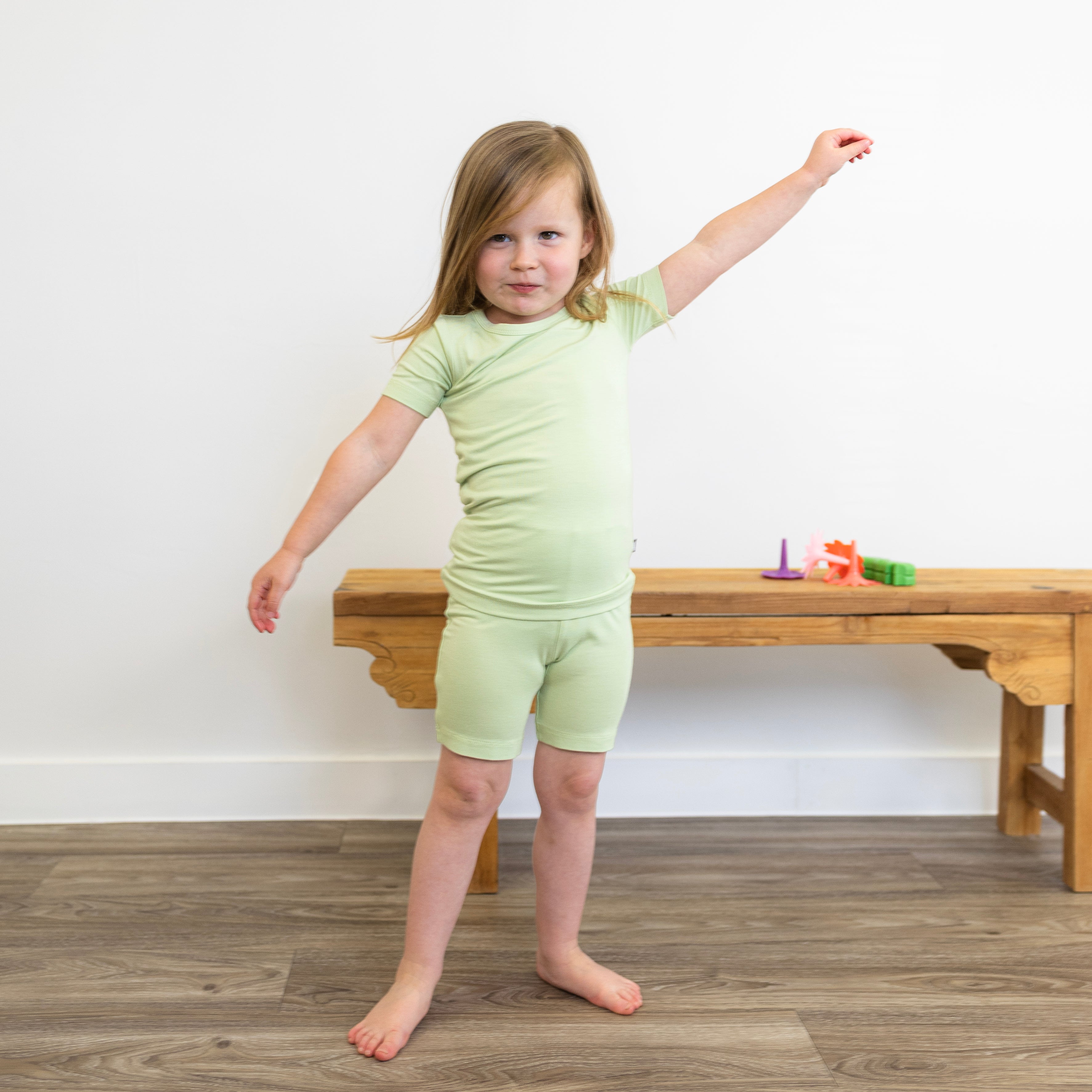 Two-Piece Short Pajama Set in Asparagus